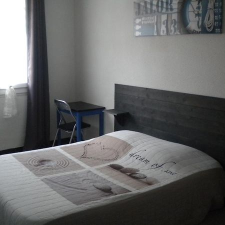 Nissan-lez-Enserune Hotel L'Acropole מראה חיצוני תמונה